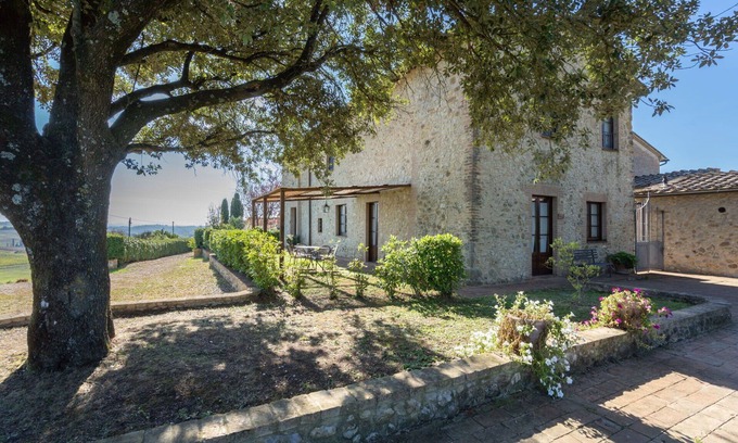 Ponte di Gabbiano Apartment | Nice apartment for 4 guests with A/C, pool, WIFI, TV and pets allowed, close to Siena