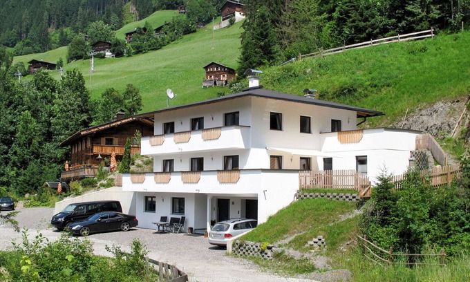 Ramsau im Zillertal Apartment | Nice apartment for 14 people with WIFI, TV and terrace