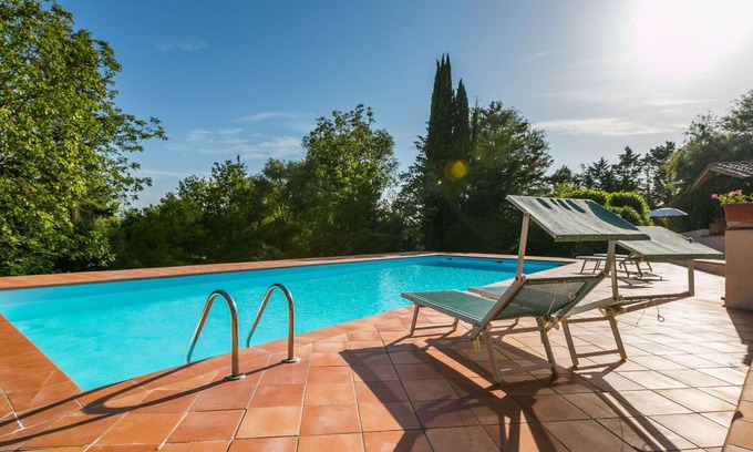Poggiarello House | Nice apartment in villa for 4 people with pool, WIFI, TV, terrace and panoramic view