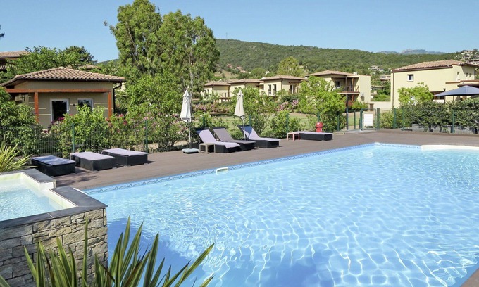 Favone Apartment | Nice apartment for 4 guests with pool, WIFI, A/C, TV, terrace and pets allowed