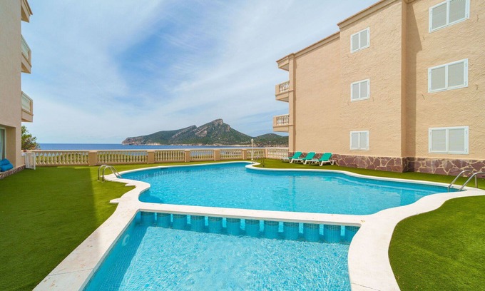 Andraitx Apartment | Nice apartment for 2 guests with pool, WIFI, A/C, TV, balcony and parking