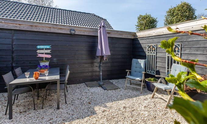Vlissingen Apartment | Nice apartment for 2 guests with WIFI, TV and pets allowed