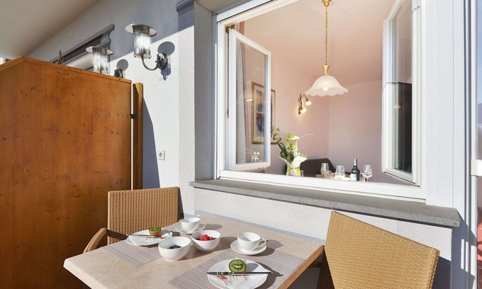 Albions Apartment | Nice apartment for 4 guests with WIFI, pool, TV, balcony and pets allowed