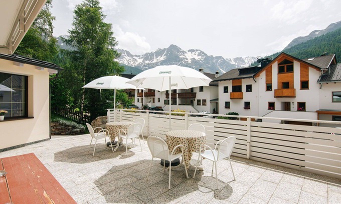 Solda Apartment | Nice apartment for 5 guests with WIFI, TV, terrace, pets allowed and panoramic view