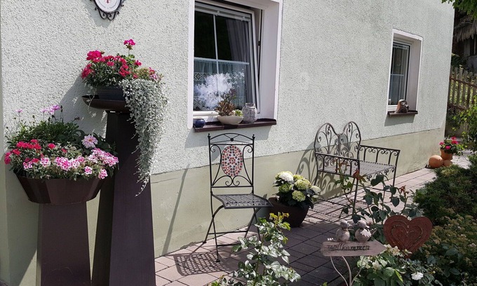 Fendels Apartment | Nice apartment for 6 guests with WIFI, TV, terrace and pets allowed