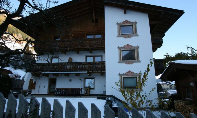 Neustift Im Stubaital Apartment | Nice apartment for 7 people with WIFI, TV, balcony and parking