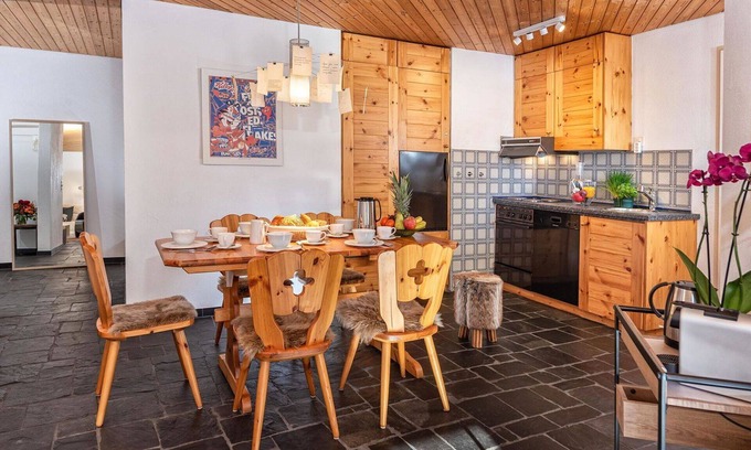 Lenzerheide Apartment | Nice apartment for 4 people with TV and balcony