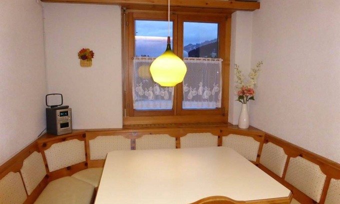 Lenzerheide Apartment | Nice apartment for 6 people with WIFI, TV and balcony