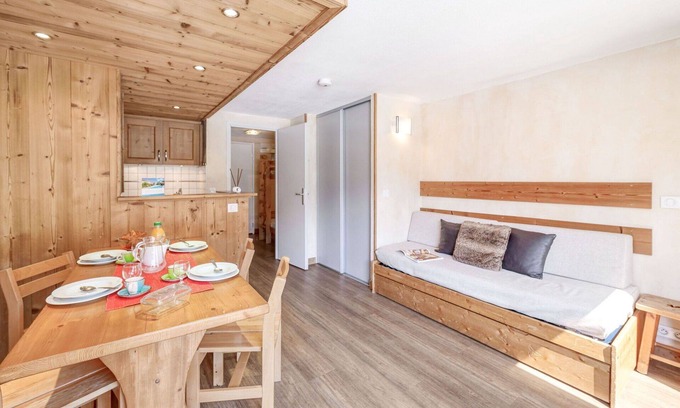 Tignes Apartment | Nice apartment for 4 people with WIFI, TV and balcony