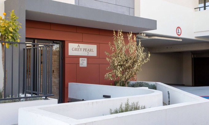 Cros-de-Cagnes Apartment | Nice apartment for 2 people with WIFI, A/C, TV, terrace and pets allowed