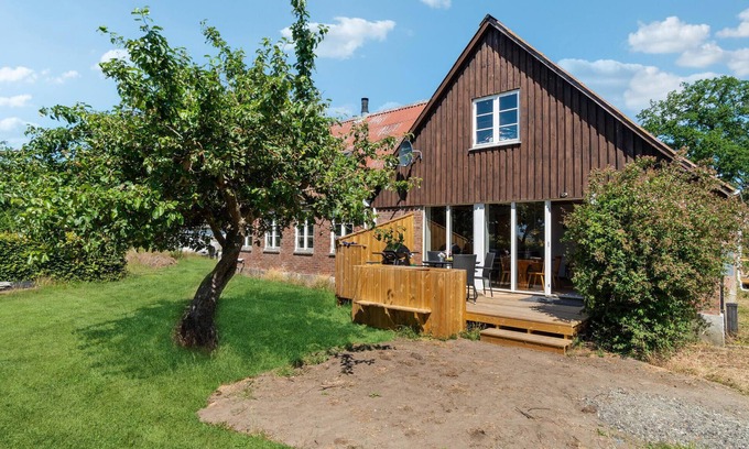 Akirkeby Apartment | Nice apartment in Aakirkeby with WiFi