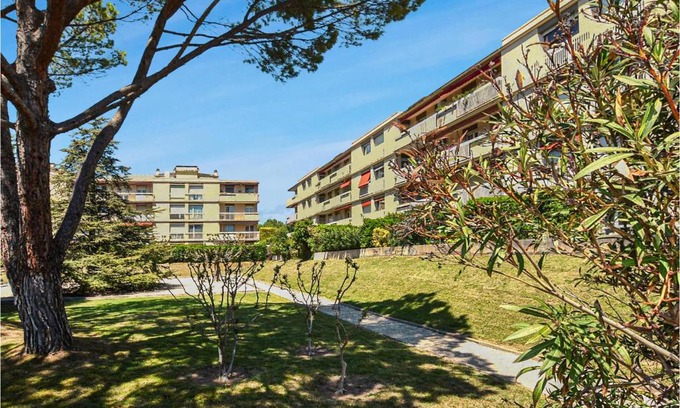 Carpentras Apartment | Nice Apartment In Carpentras With Wifi
