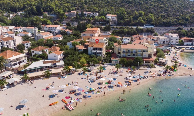 Klek Apartment | Nice apartment in Klek with WiFi