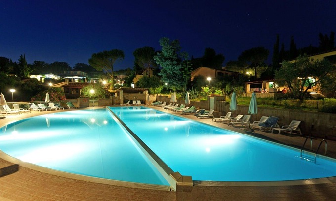 Guardistallo House | Nice apartment in villa for 4 people with pool, terrace, pets allowed and parking