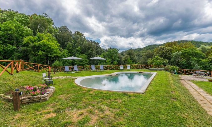 Castagneto Carducci Villa | Nice apartment in villa for 4 guests with WIFI, A/C, pool, TV and pets allowed