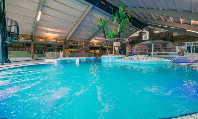 Kaatsheuvel Ski Chalet | Nice Chalet With Airco Near Efteling