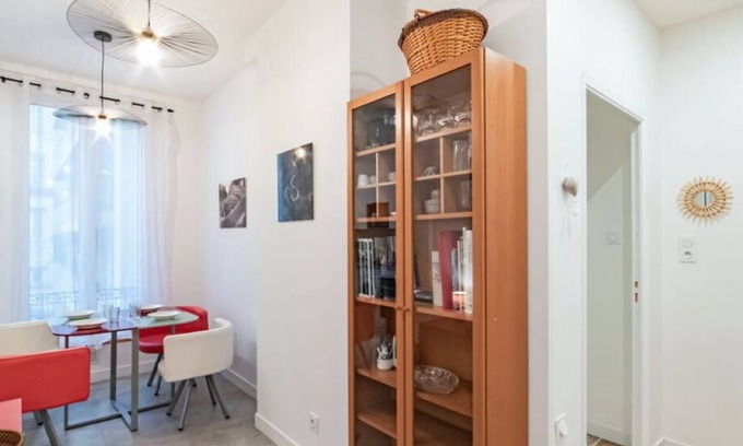 Quartier du Port Apartment | Nice Garibaldi/Republique area - Nice 2-room apartment