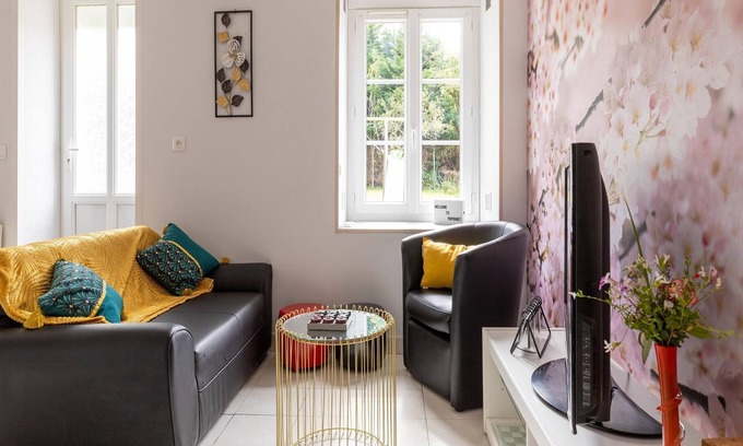 Isigny-sur-Mer House | Nice holiday home in Isigny sur Mer with garden