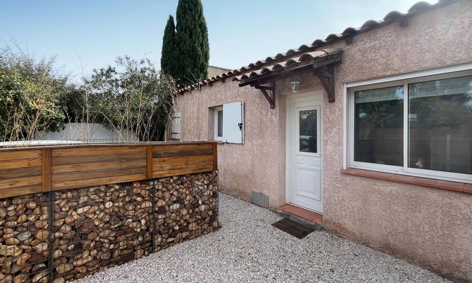 Saint-Martin-de-Crau House | Nice home in Saint-Martin-de-Crau with WiFi