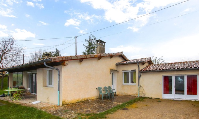 Bourdeaux House | Nice home in Bourdeaux with kitchen