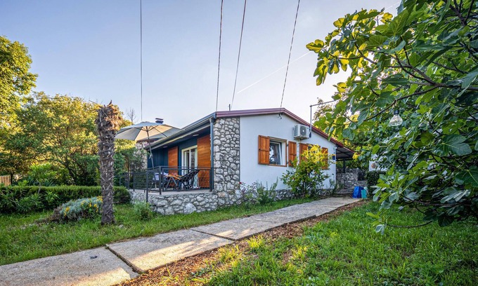 Brsec House | Nice home in Brsec with WiFi