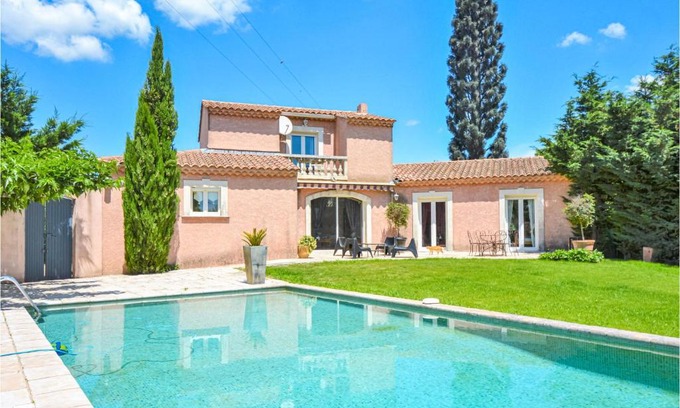 Eyguieres House | Nice Home In Eyguieres With Wifi