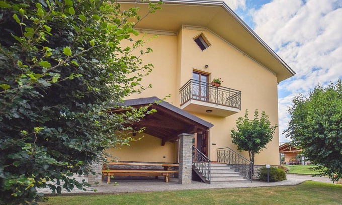 Gozzano House | Nice home in Gozzano with WiFi