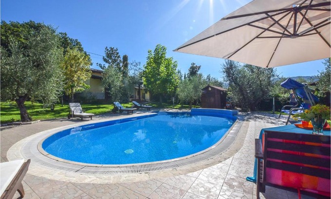 Monteroduni House | Nice home in Isernia IS with WiFi, Private swimming pool and Outdoor swimming pool