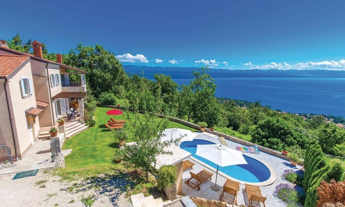 Opric House | Nice home in Lovran with sauna