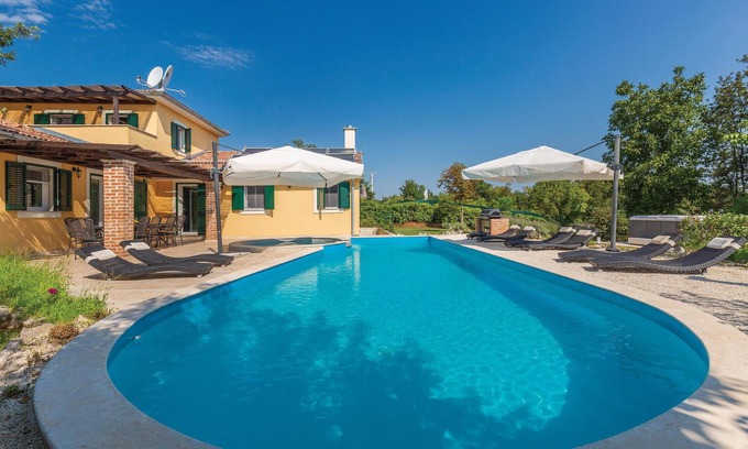 Rezanci House | Nice home in Rezanci with WiFi