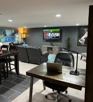 Hickory Hills Apartment | Nice quite and cozy apartment