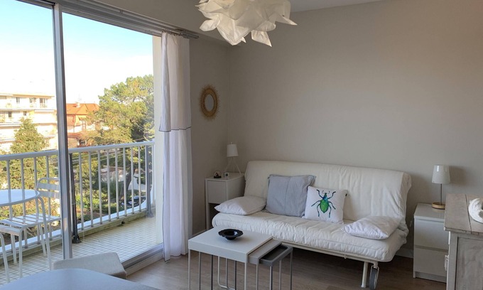 Arcachon Apartment | Nice studio for 2 people in Arcachon with pool view - 100 m from the beach