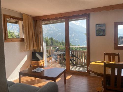 Villarodin-Bourget Apartment | Nid douillet avec superbe vue à 200m des pistes
