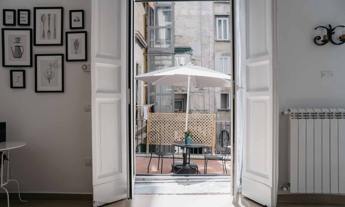 Historical Center Apartment | Nilo – Historic Apartment with Patio by Casa N