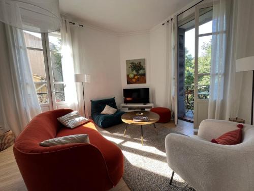 Nimes City Centre Apartment | Nimes , appartement rénové dans immeuble classé.