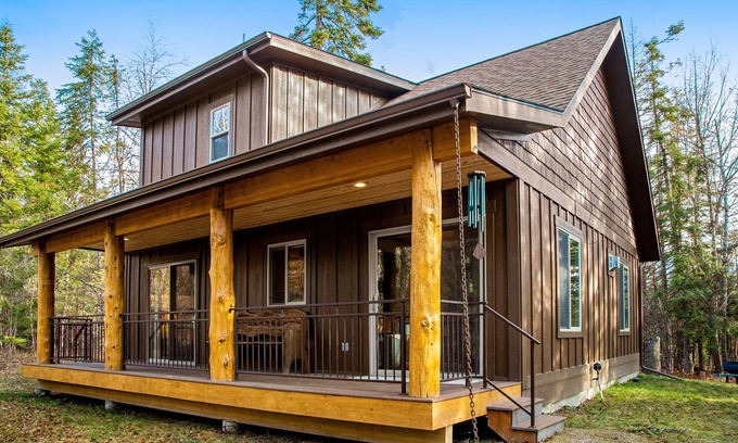 Bigfork Cabin | Nine cabins in a scenic, tranquil community - ideal for reunions & retreats
