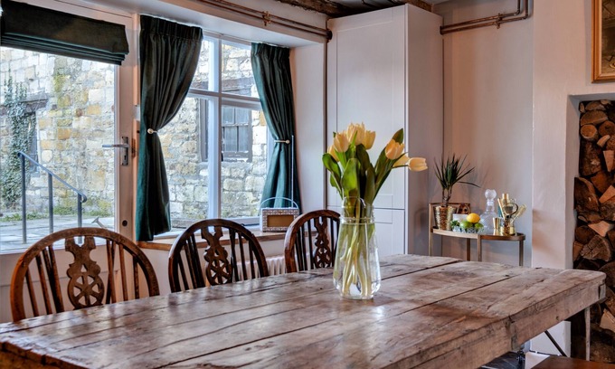 Winchcombe Cottage | No. 15 North Street, Cotswold cottage