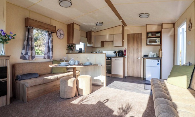 Mappleton Cottage | No. 58 Westfield
