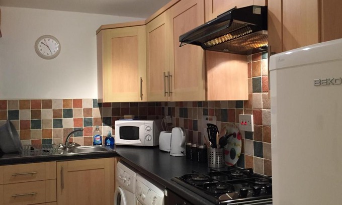 Brecon Apartment | No 6 Boleyn House