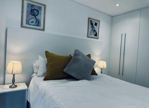 Greater Johannesburg Metropolitan Area Apartment | No 6 On Cladon # Jadde Apartments