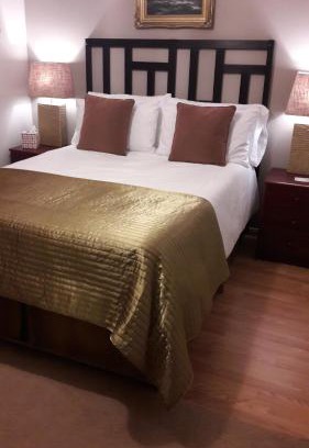 Wolverhampton Bed & Breakfast | No.9