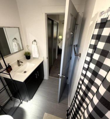 Poplar Grove Apartment | No Chores Silver Suite Near Downtown
