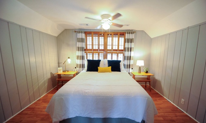 Murfreesboro House | NO CLEANING FEE! Blue Door Bungalow - Fast Fiber Wi-Fi & Cozy Amenities