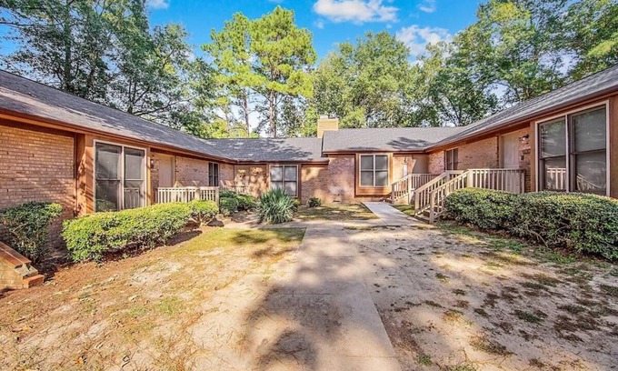 Fayetteville Apartment | No Place Like Homeplace II