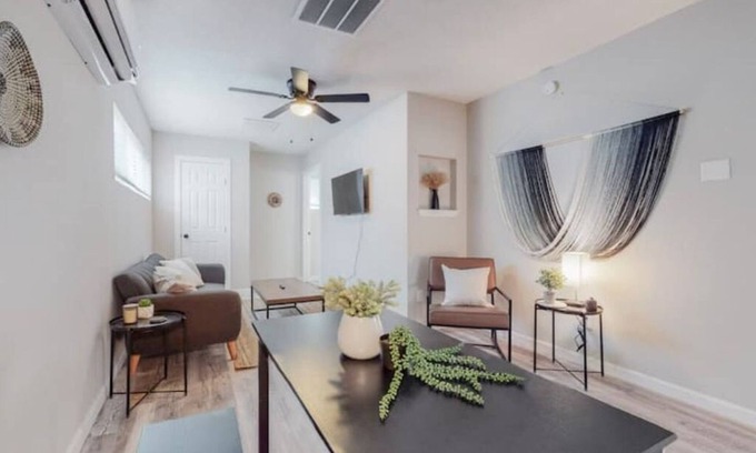 Silver Hill House | Nob Hill/UNM Luxury 2 Bedroom House w/King Beds