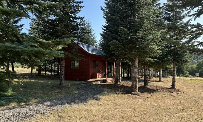 Alvadore Cabin | Noble Forest Cabin