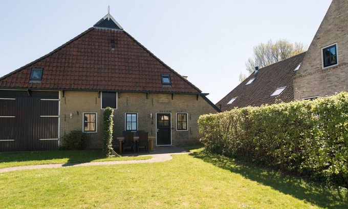 Ballum House | Nooitgedacht, a nice apartment on the corner of an Ameland farmhouse in Ballum.