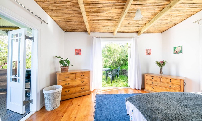 Noordhoek House | Noordhoek Beach Cottage - Relax in nature with unbelievable views !