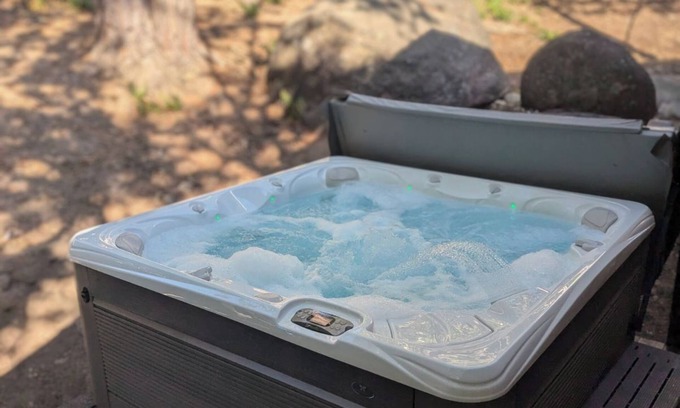 Running Springs House | Nordic Holiday Home - Hot Tub, Sledding Hill, Included EV/Tesla Charger, Pets ok