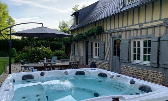 Bailleul-la-Vallee House | Norman house with Jacuzzi between sea and countryside